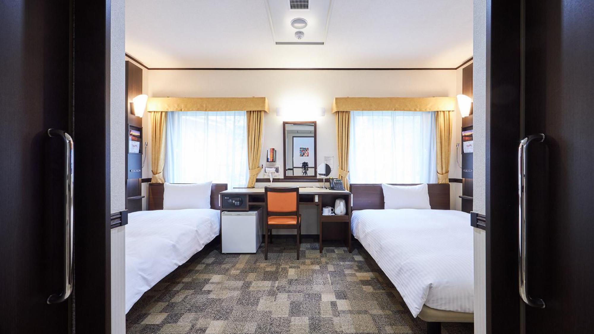 Toyoko Inn Tsu Eki Nishi Guchi Buitenkant foto