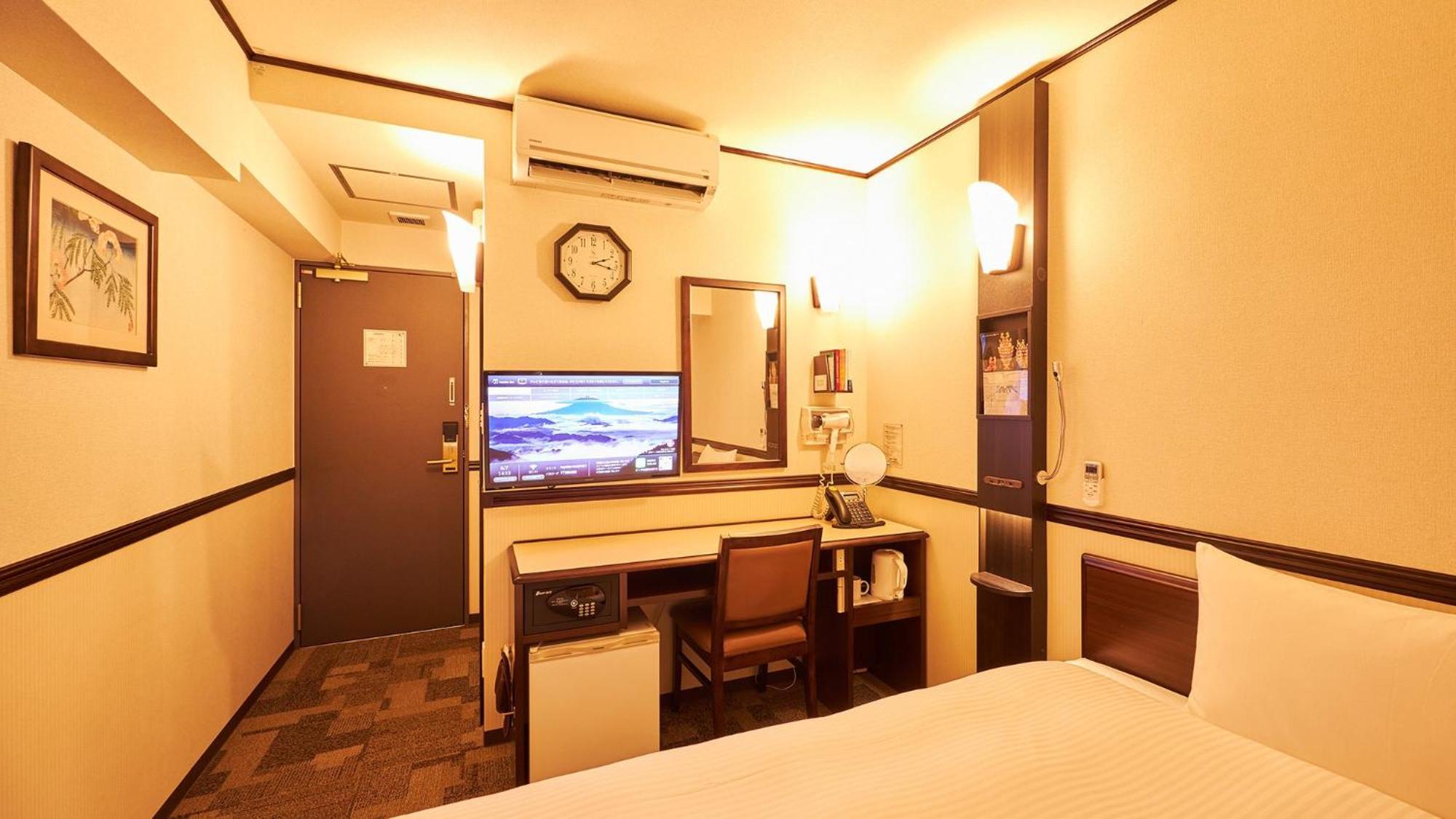 Toyoko Inn Tsu Eki Nishi Guchi Kamer foto
